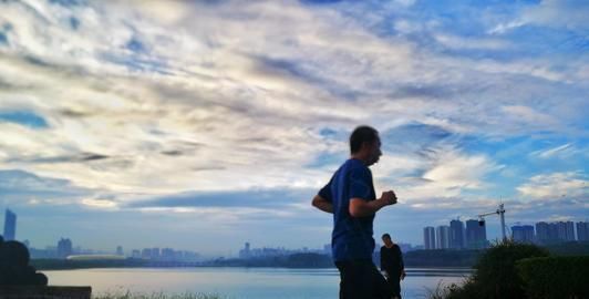 脑细胞|韩国老年痴呆测试一分钟能找到图中的小兔，大脑还灵光着