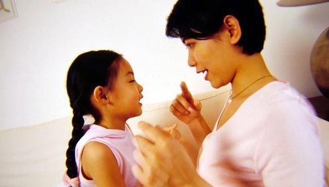 宝妈|婴幼儿能不能看电视?国内外的研究很明确,家长照做即可