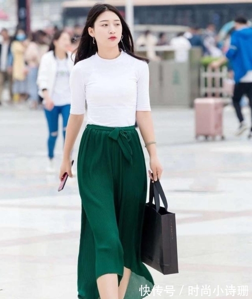 小蛮腰 白皙的美女,美的清新优雅,美的气质迷人