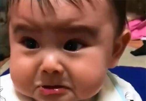 宝妈|6个月宝宝断奶第一天,妈妈下班回家看到儿子的表情,心都酥化了