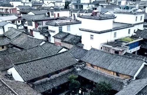 我們戀愛吧|《我們戀愛吧3》：“丑男”轉(zhuǎn)向，最美戀綜女嘉賓被指太卑微