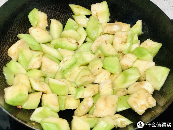 老爷子|夏天吃黄瓜、番茄不如它，每斤不到1元钱，营养丰富，老爷子爱吃