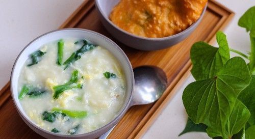 开工后，早餐就爱一碗疙瘩汤，不管贵贱都要吃，荠菜味的特鲜