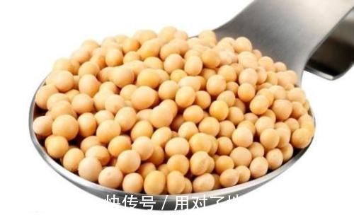 含糖饮料|患了糖尿病的人,5种食物需要忌口,血糖才能慢慢降下来