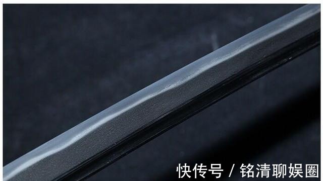 刀匠!网友花了12万的年终奖, 买了一把日本武士刀, 你觉得怎么样