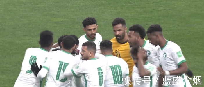 沙特队|1-0!日本队爆发,利物浦球星进球,滑跪庆祝,国足克星送助攻!
