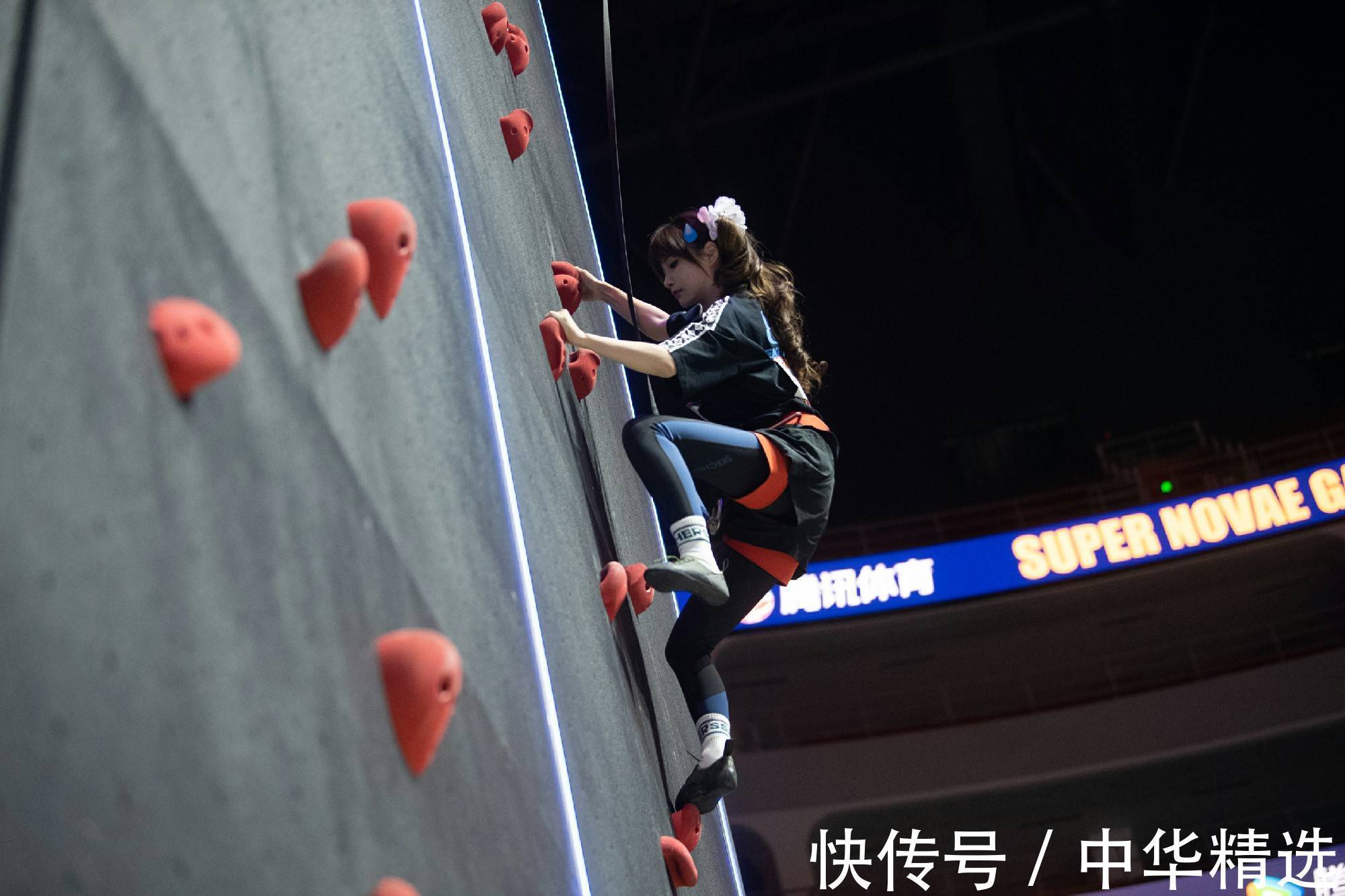 超新星運(yùn)動(dòng)會(huì)|甜美萌妹元?dú)鉂M滿變身運(yùn)動(dòng)大魔王 謝安然《超新星運(yùn)動(dòng)會(huì)》多項(xiàng)運(yùn)動(dòng)高分晉級(jí)