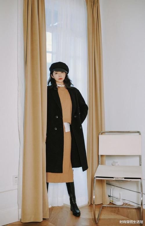 长大衣下面不一定穿裤子，学三木这样穿，时髦保暖有气质