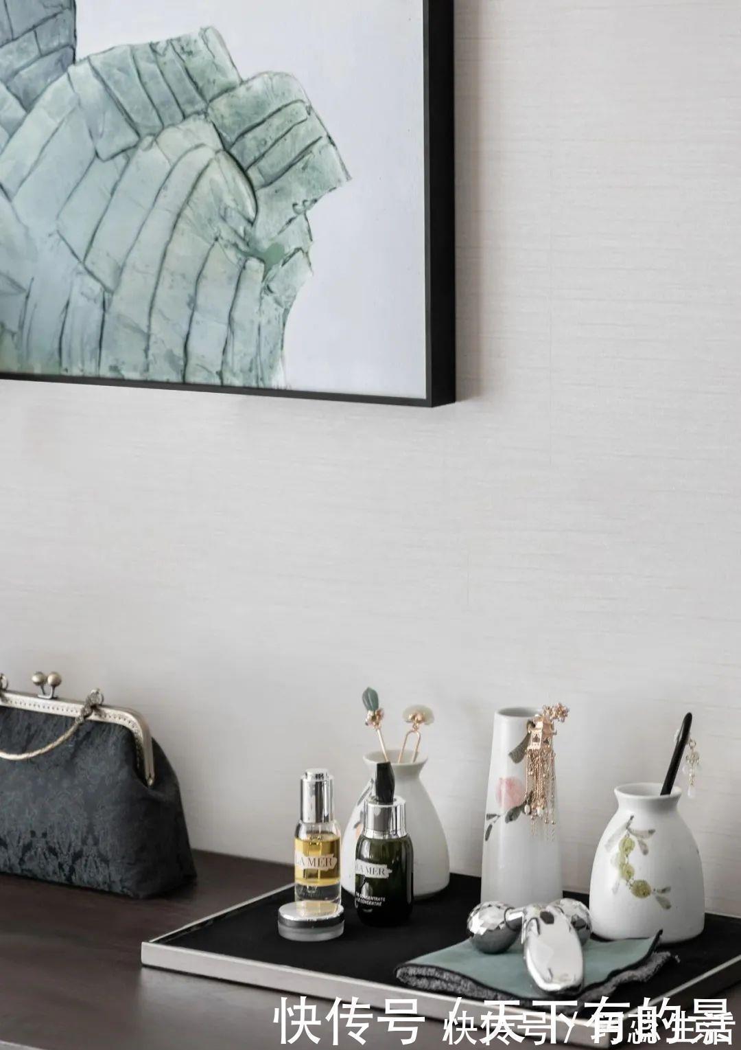 骑士精神|越来越多人装修选择中式风,像她的165㎡之家,入户就是诗意