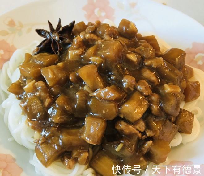 家常面条做法，茄丁肉酱打卤面，营养美味，10分钟快速搞定