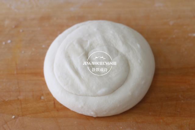 这才是烙饼的正确做法,外酥里嫩层次分明,每个步骤都详细告诉你