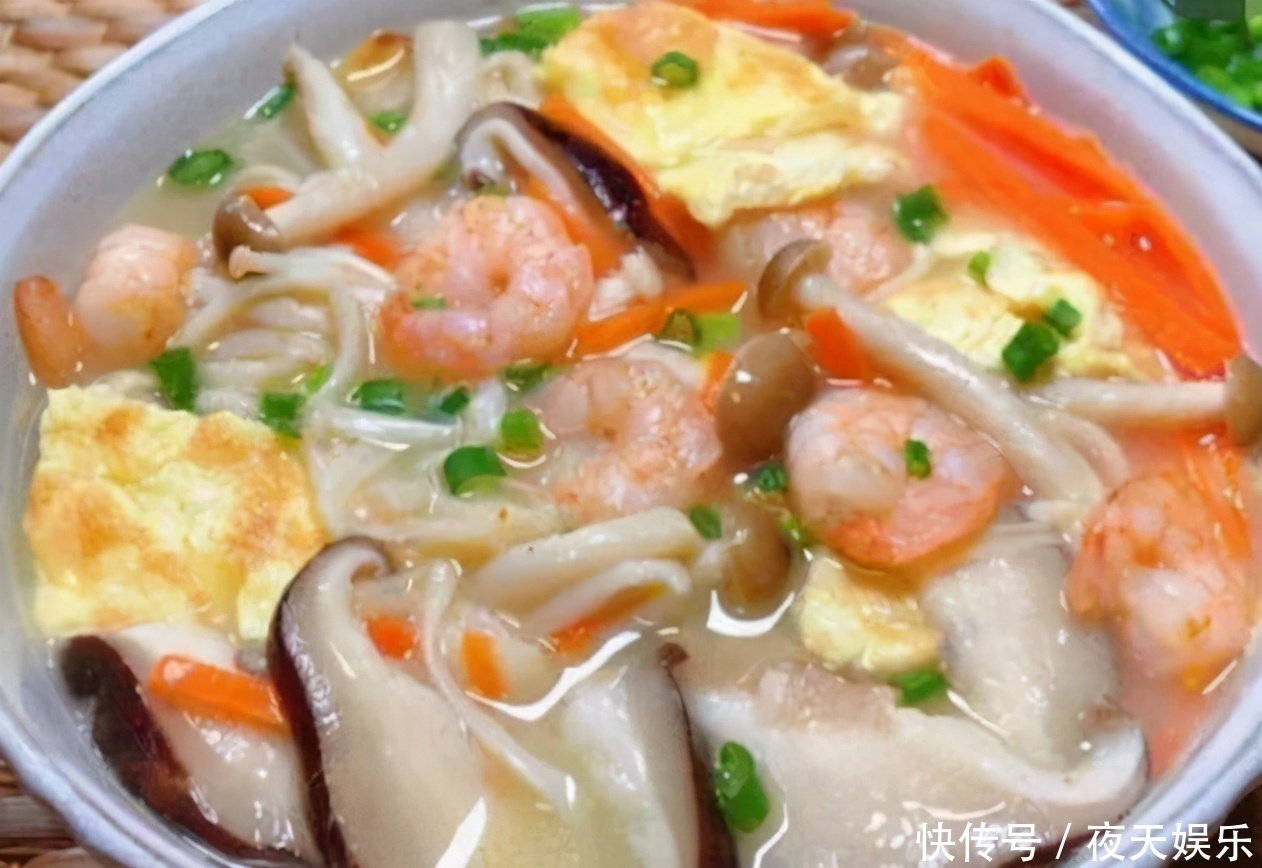 人到中年，常吃三种食物，杀菌排毒，养护血管，增强抵抗力