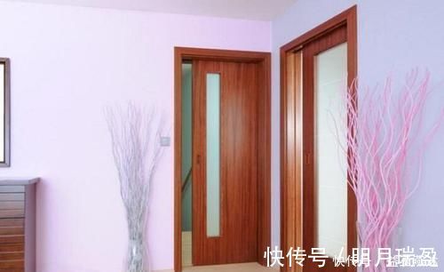 一旦工人给你这样装木门，一分钱都不要付，赶紧叫他拆了重装！