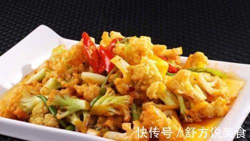 炒花菜时别再下锅焯水了,45年厨师教我这样做,口感鲜香脆爽