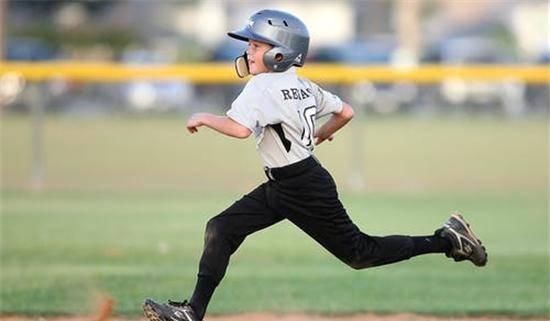 接娃|'妈妈，没人一起玩怎么办'，家长如何应对，决定孩子的社交能力