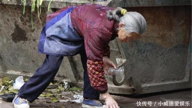 小伙|小伙收拾母亲遗物时,意外发现一件龙袍,专家:请问祖上何人?