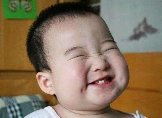 老师|“付”姓爸爸给娃起名绝了,老师点名闹大红脸,网友:谁叫得出口