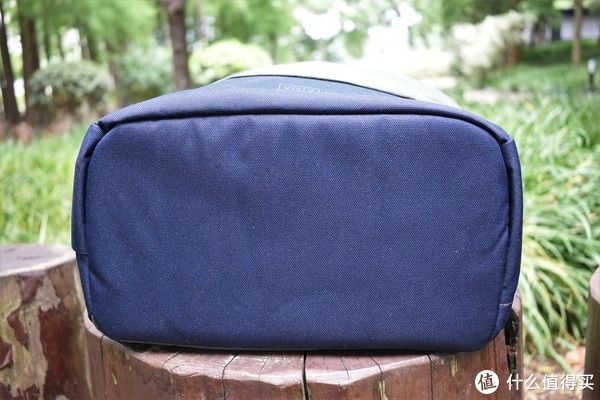 焦点|城市通勤利器，特别轻！很能装！多特SPOT焦点18L背包，让妹子如释重负