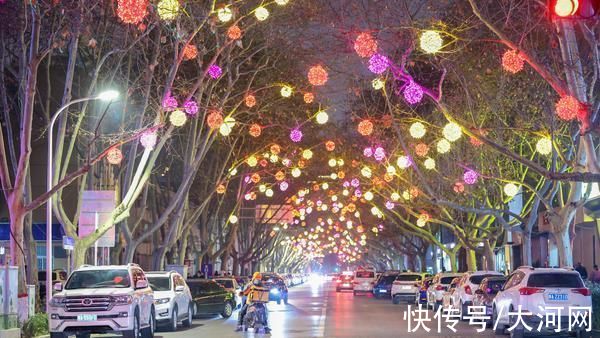 郑州市区|「大河网景」红灯笼中国结 郑州市区元宵夜年味儿十足