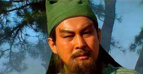 曹操|关羽是五虎上将之首,为何打不过徐晃只因曹操给了徐晃1件东西!