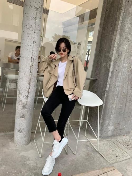 早春“风衣”很实穿，学会这“5个”搭配技巧，优雅高级又时髦