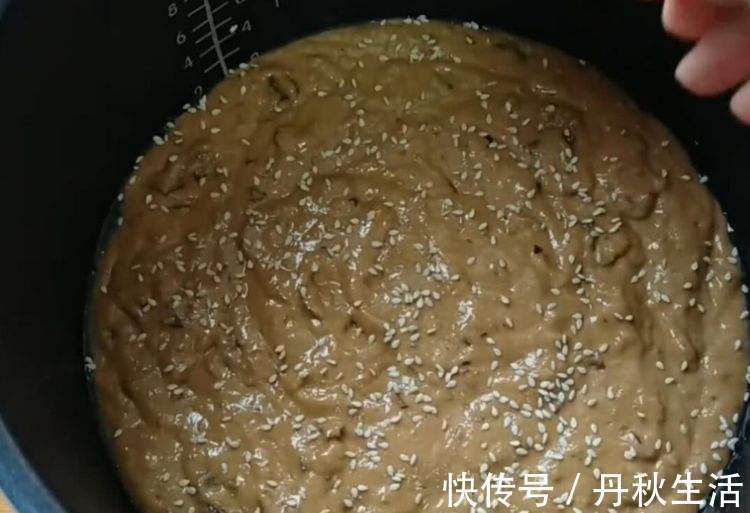 红枣|红枣糕新做法,不用烤箱,手不沾面,筷子一搅倒进电饭锅,吃美了