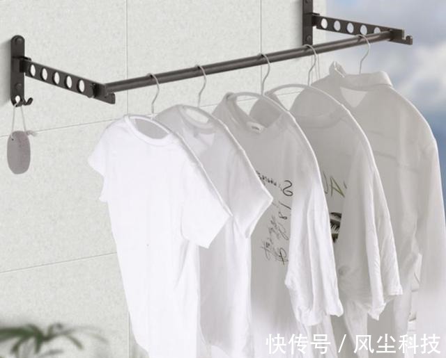 衣服|阳台和客厅打通后,衣服晾哪里?5种办法解决,让你不再困扰!