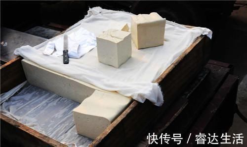 刘安$古人炼丹都炼出了啥?有2个闻名世界的东西,一个黑的,一个白的!