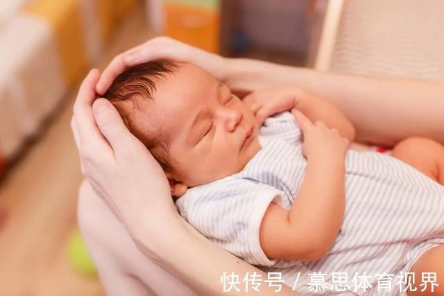 妈妈|妈妈哄睡半夜崩溃:“离婚吧!房子车子和娃都归你”