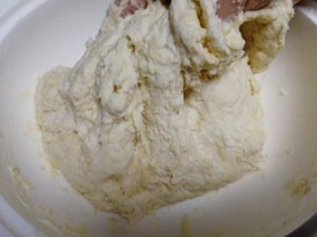 爱吃油条收藏了,教你一招,早上只需几分钟,热腾腾的油条出锅