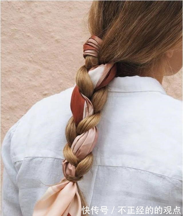 短发 40女人尽量少留长发、烫小卷,今年这3种发型正火,减龄特洋气