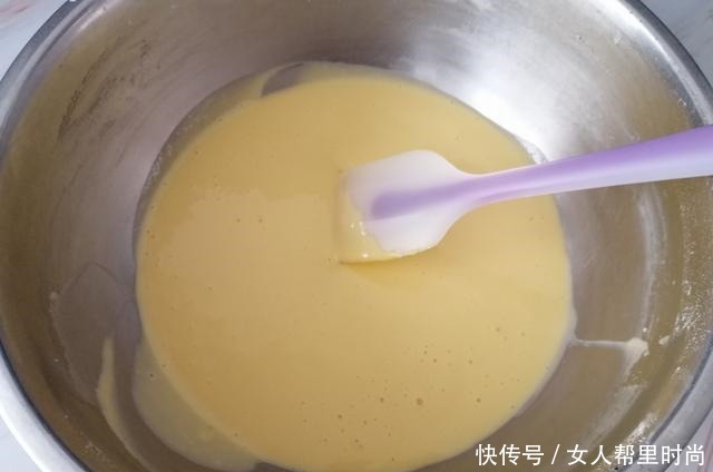 戚风蛋糕零失败配方,不开裂不回缩不塌陷,烘焙新手记得收藏!
