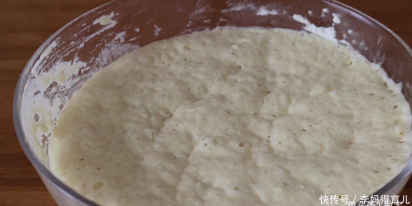 土豆这样做实在太好吃了,饭店都吃不到,外酥里糯,葱香浓郁