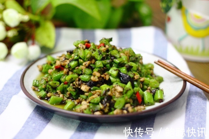 肉末橄榄四季豆,孩子去外面吃饭,每次必点的一道下饭菜