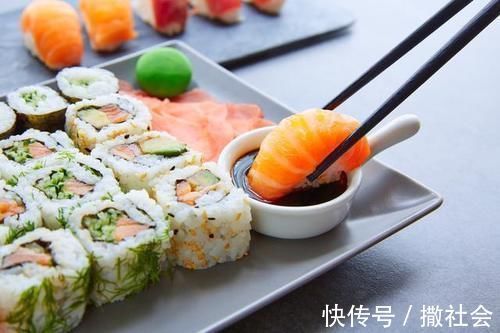 热量|睡前做到4件事，让你身体燃脂一整天，身材慢慢瘦下来