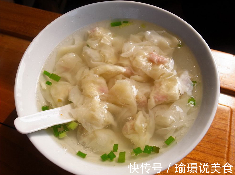 媳妇把早餐换个花样,十分钟就做好,一碗下肚热乎又开胃,特好吃