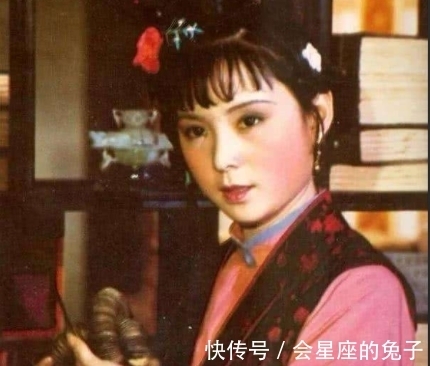 宝玉&红楼梦:李嬷嬷为何痛骂温柔贤惠的袭人,却不骂掐尖要强的晴雯?