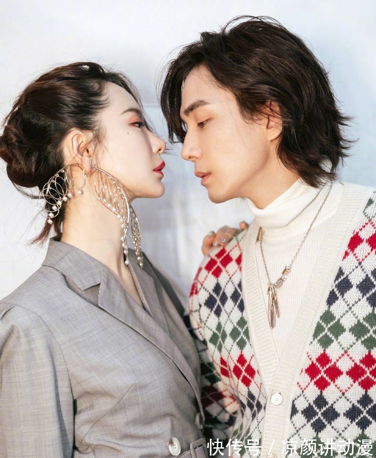 李承铉|李承铉低音舞台出圈,颜值实力都在线,体验到戚薇的快乐了吗?