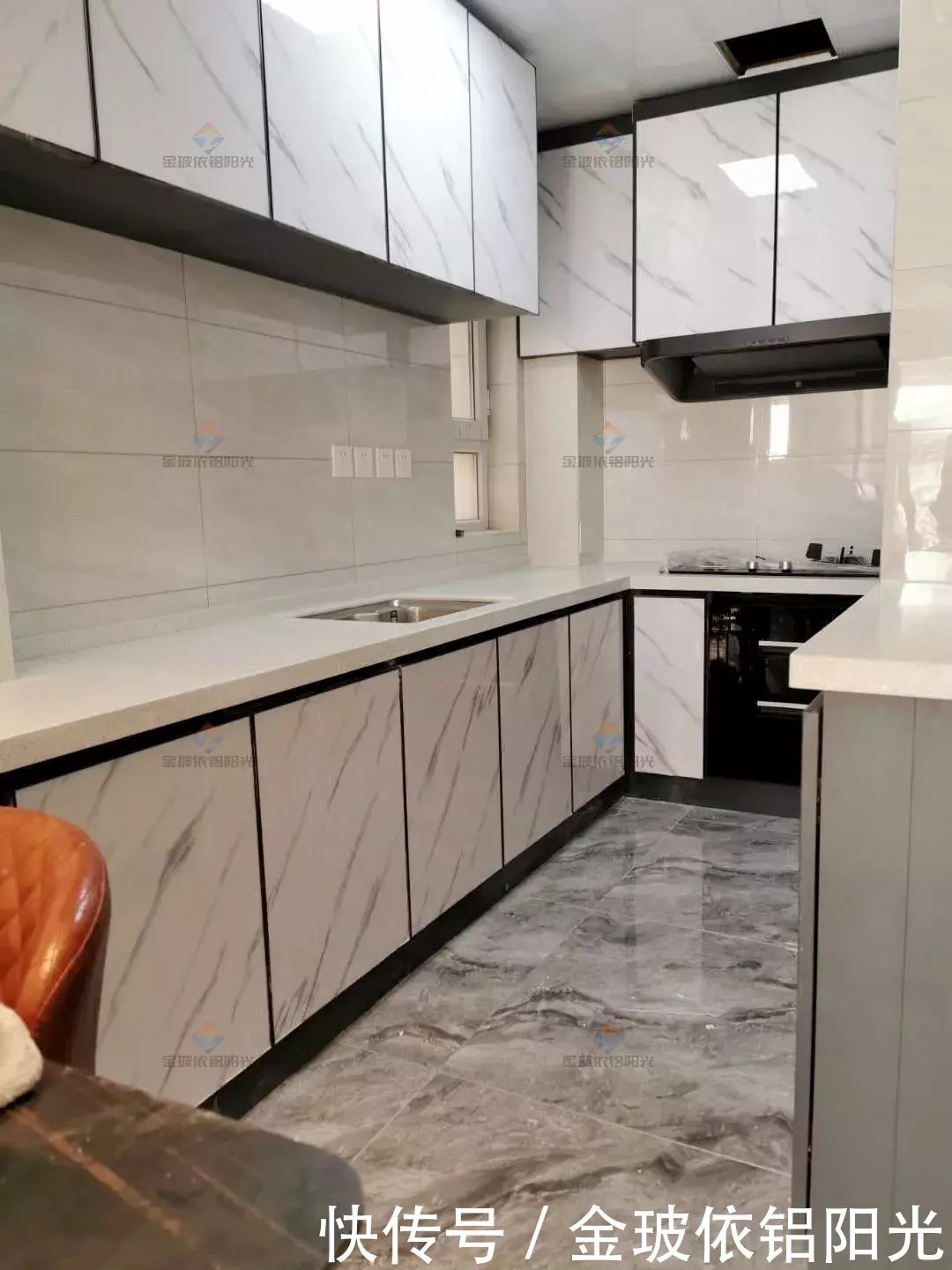 家居|打破传统和标准,家装要美观也要健康,铝家居工序简易不当冤大头