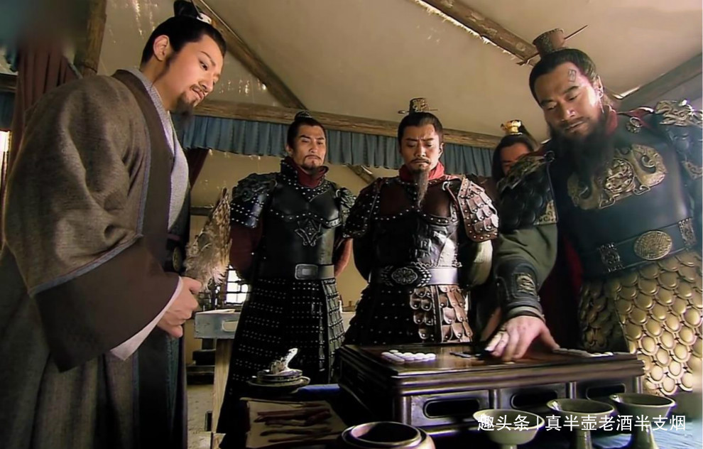 郁保四!吴用亲眼见到史文恭就明白了此人不会射箭,射杀晁盖的另有其人