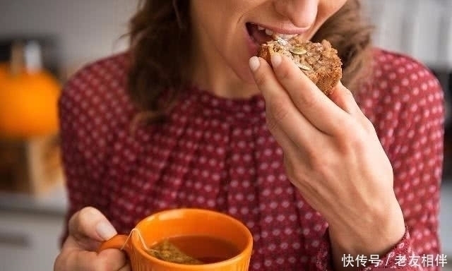 普洱茶|天然“阿司匹林”找到了,每天吃点,或许帮血管轻松“洗个澡”