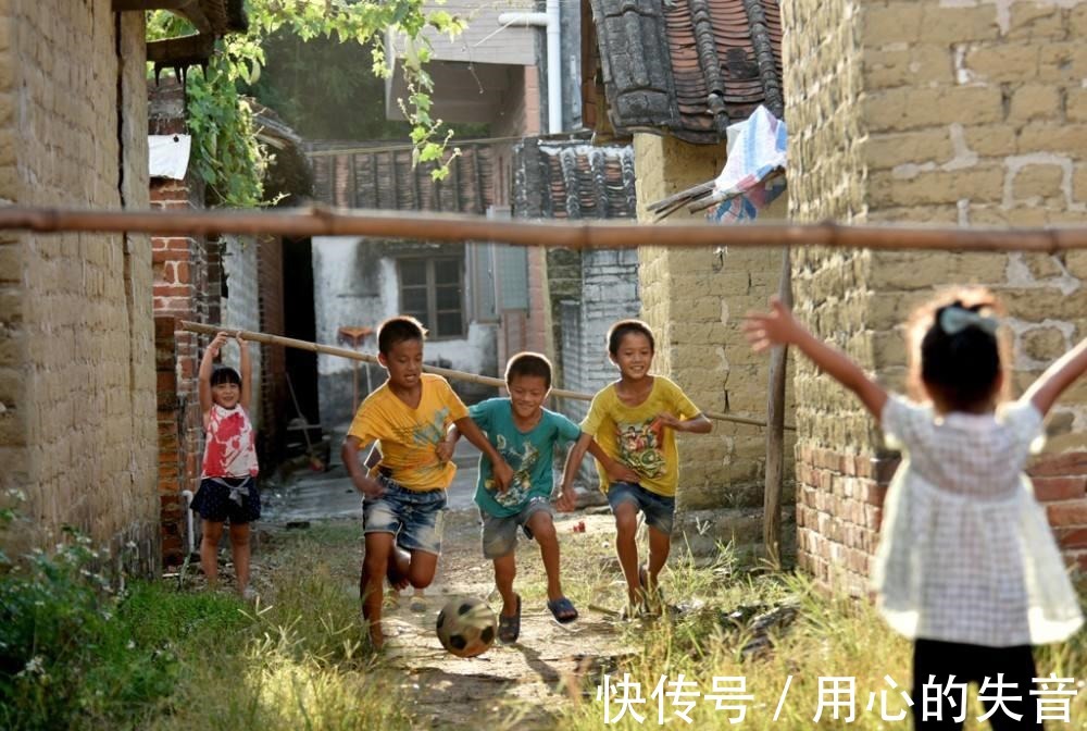农村|中国足球不能只指望城市,乡下也大有作为,农村孩子吃苦耐劳要强