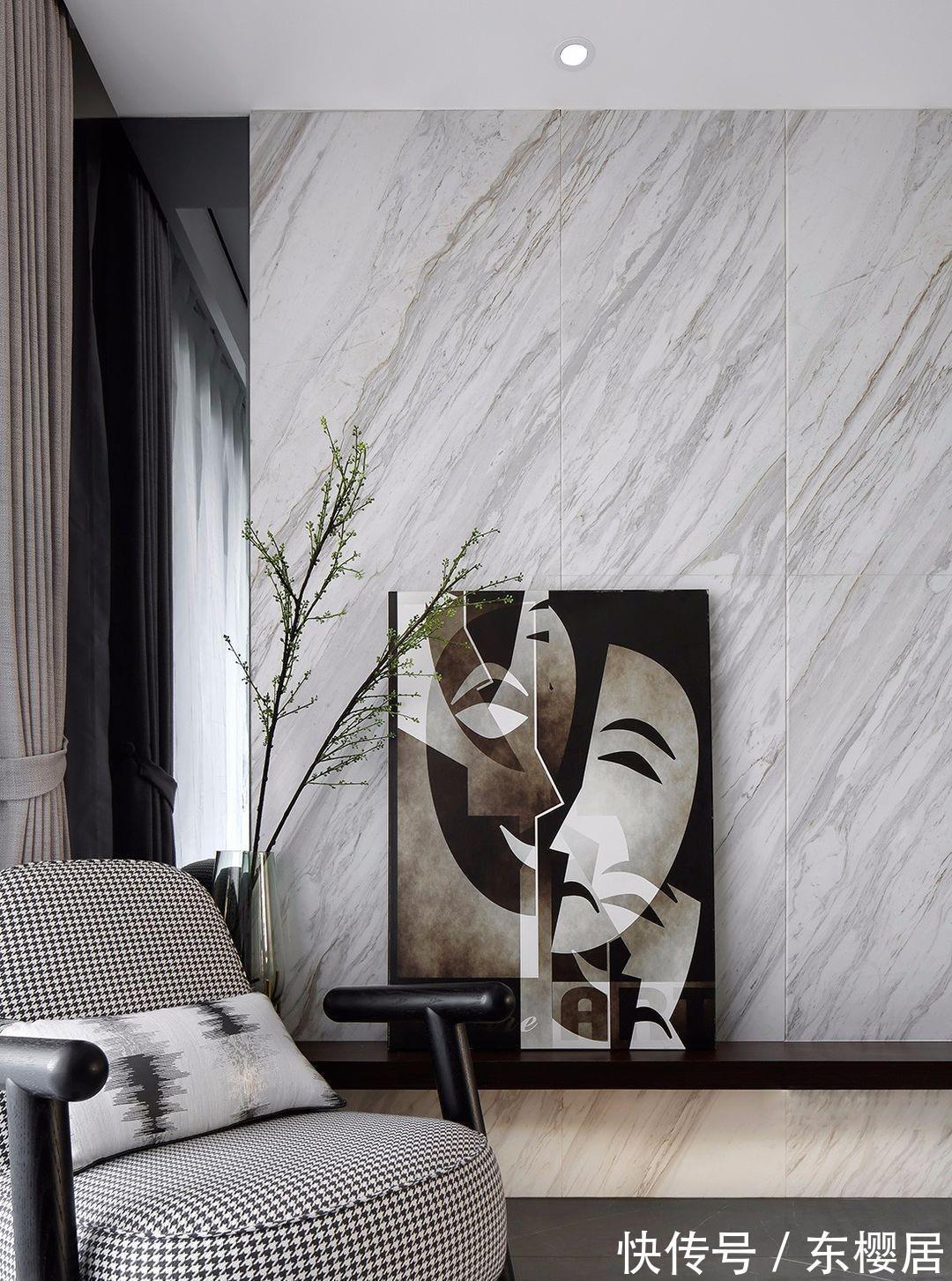 腔调|130平的三居室，简约优雅有腔调，卧室背景墙的设计更是独特