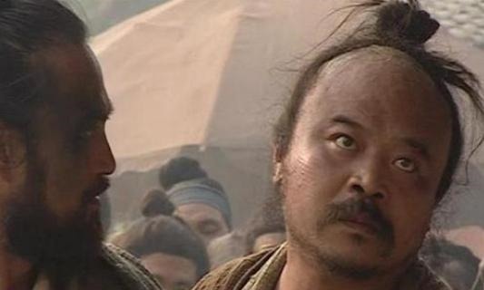 杨志东京#杨志杀了牛二后就去官府自首,牛二到底什么背景说出来你都不信!