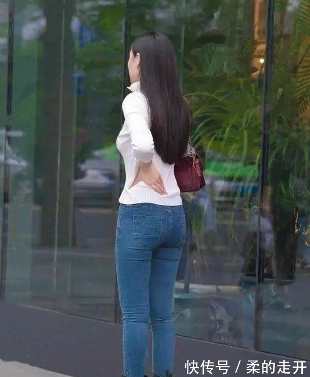 打底裤 打底裤的造型非常个性,搭配时尚美女靓丽的穿搭风格,展示自己!