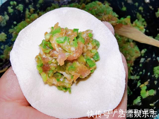 用豆角包饺子,是生的好还是焯水好,很多人做错了,难怪不好吃