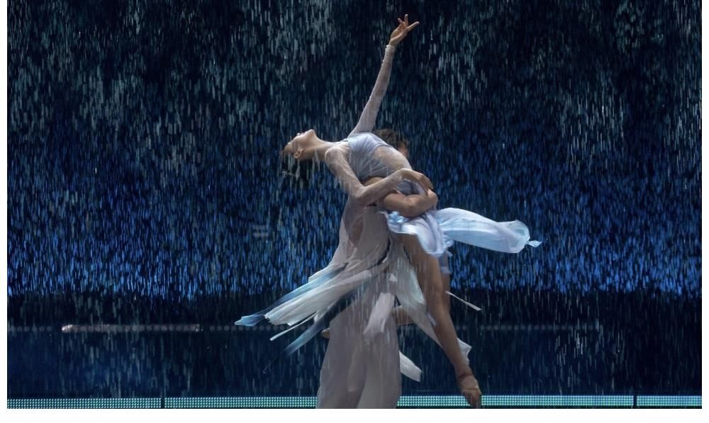 综艺|《舞蹈生》扑得毫无水花，节目热度全靠佟丽娅和金晨