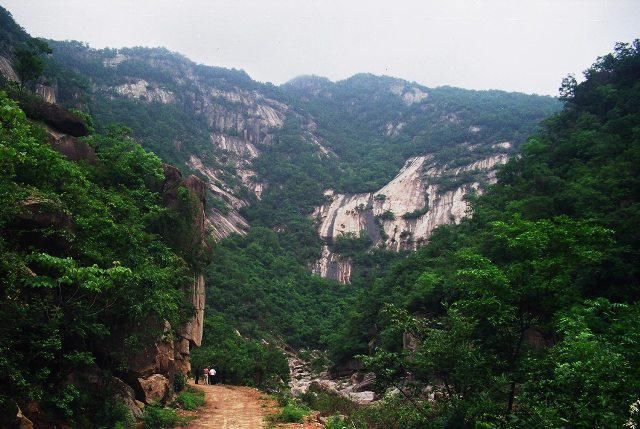 这座山脉绵延八百里，5A景区高达7个，真是全国罕见