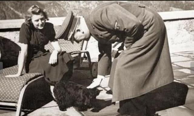 希特勒|希特勒对爱娃是真爱吗？一生为他自杀2次，仅做了48小时新娘