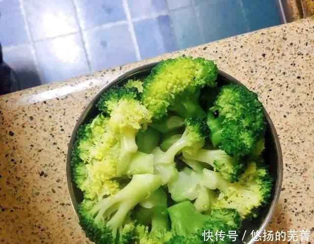  年夜饭家常菜推荐麻婆豆腐，鲍鱼西兰花，干煸四季豆，轻松搞定